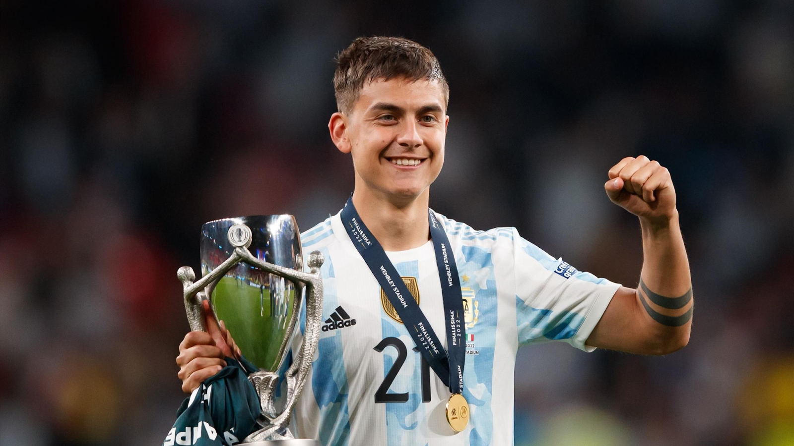 thời trang Paulo Dybala
