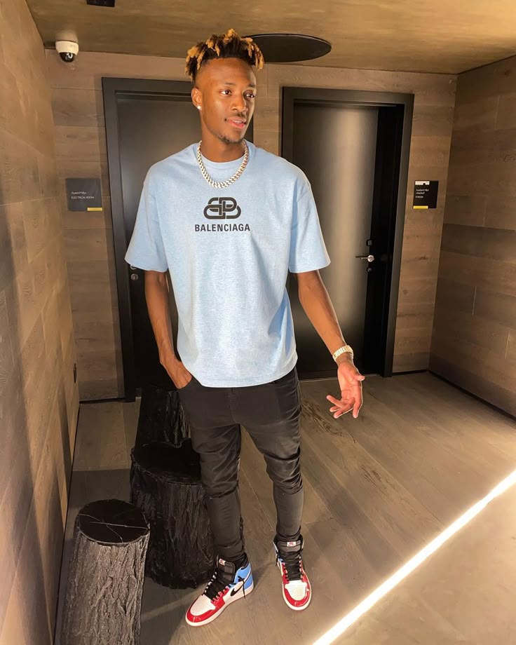 thời trang Tammy Abraham