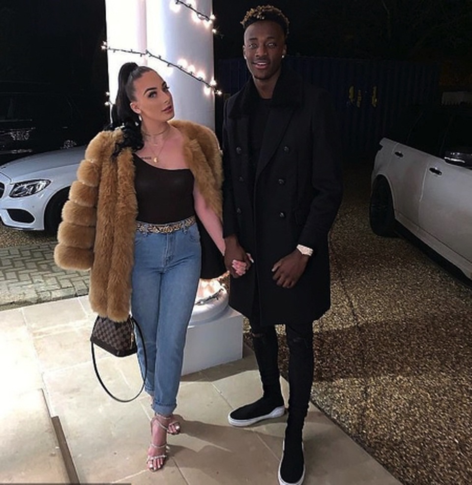 thời trang Tammy Abraham