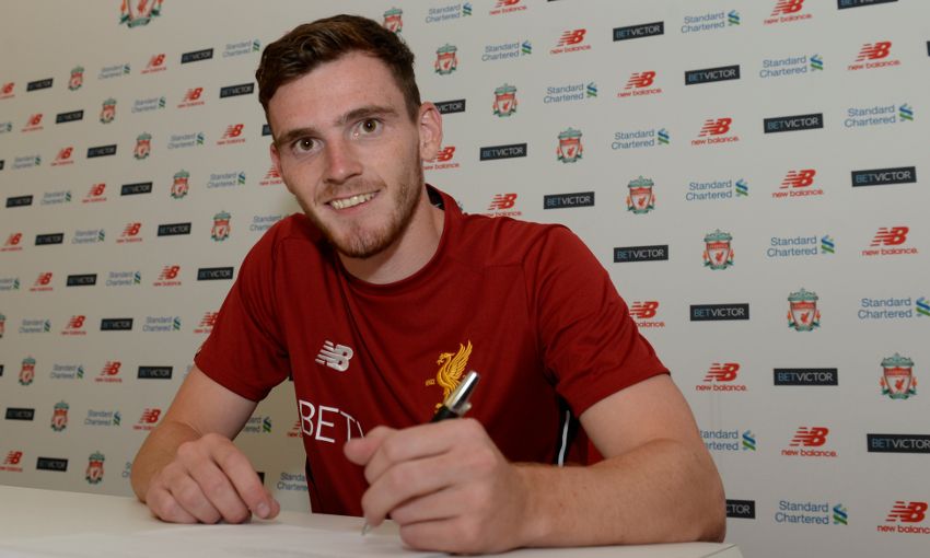 thời trang Andy Robertson