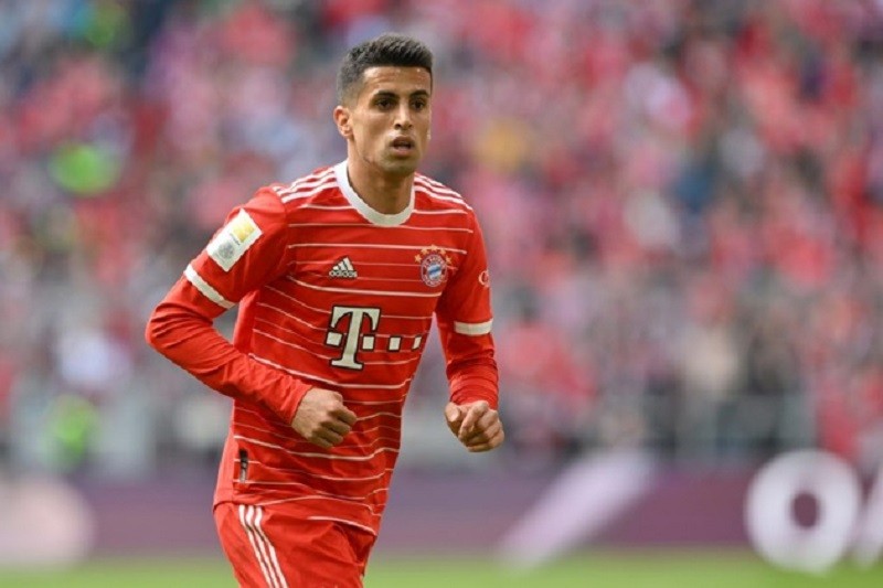 thời trang João Cancelo