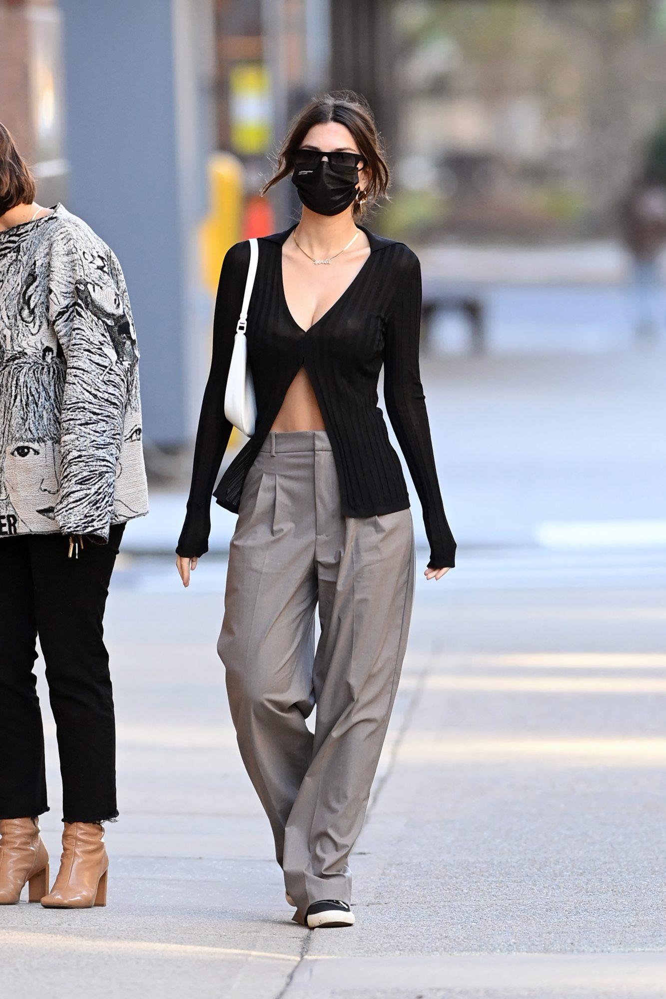 outfit thể thao của Addison Rae 0044