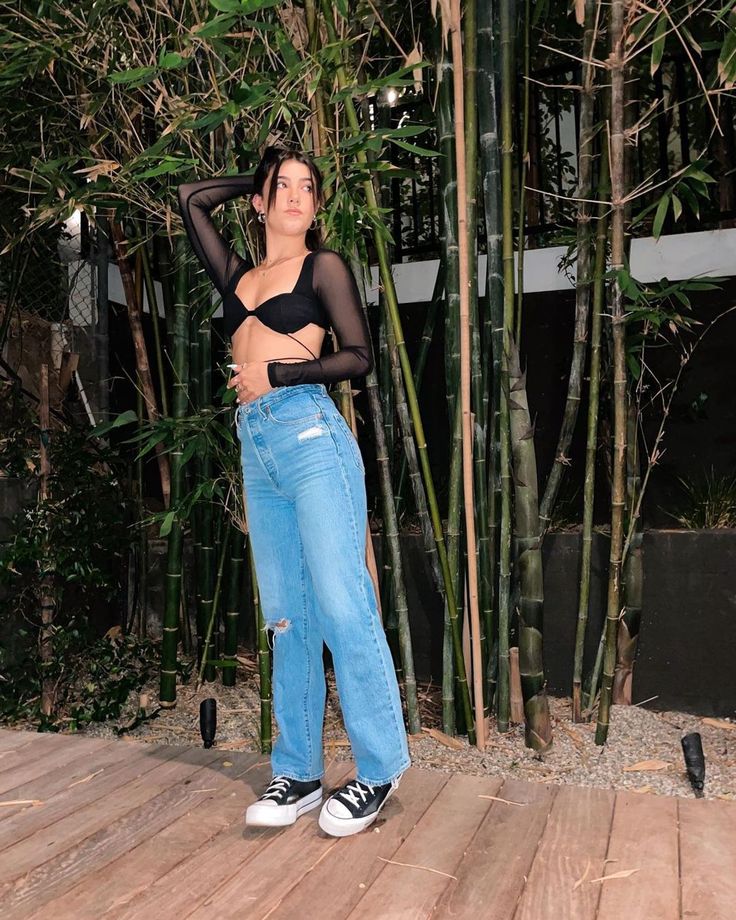 outfit thể thao của Charli D’Amelio 0027