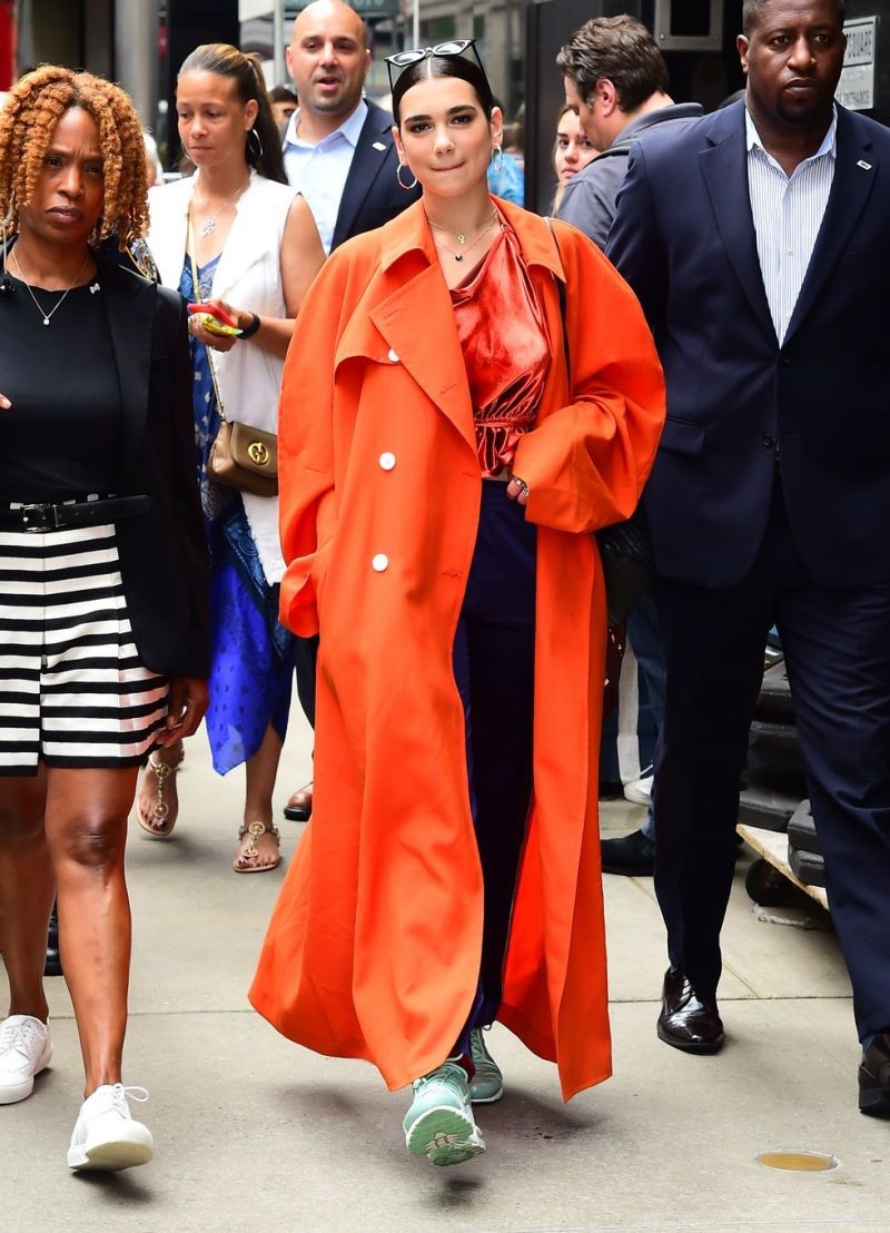 outfit thể thao của Dua Lipa 0028