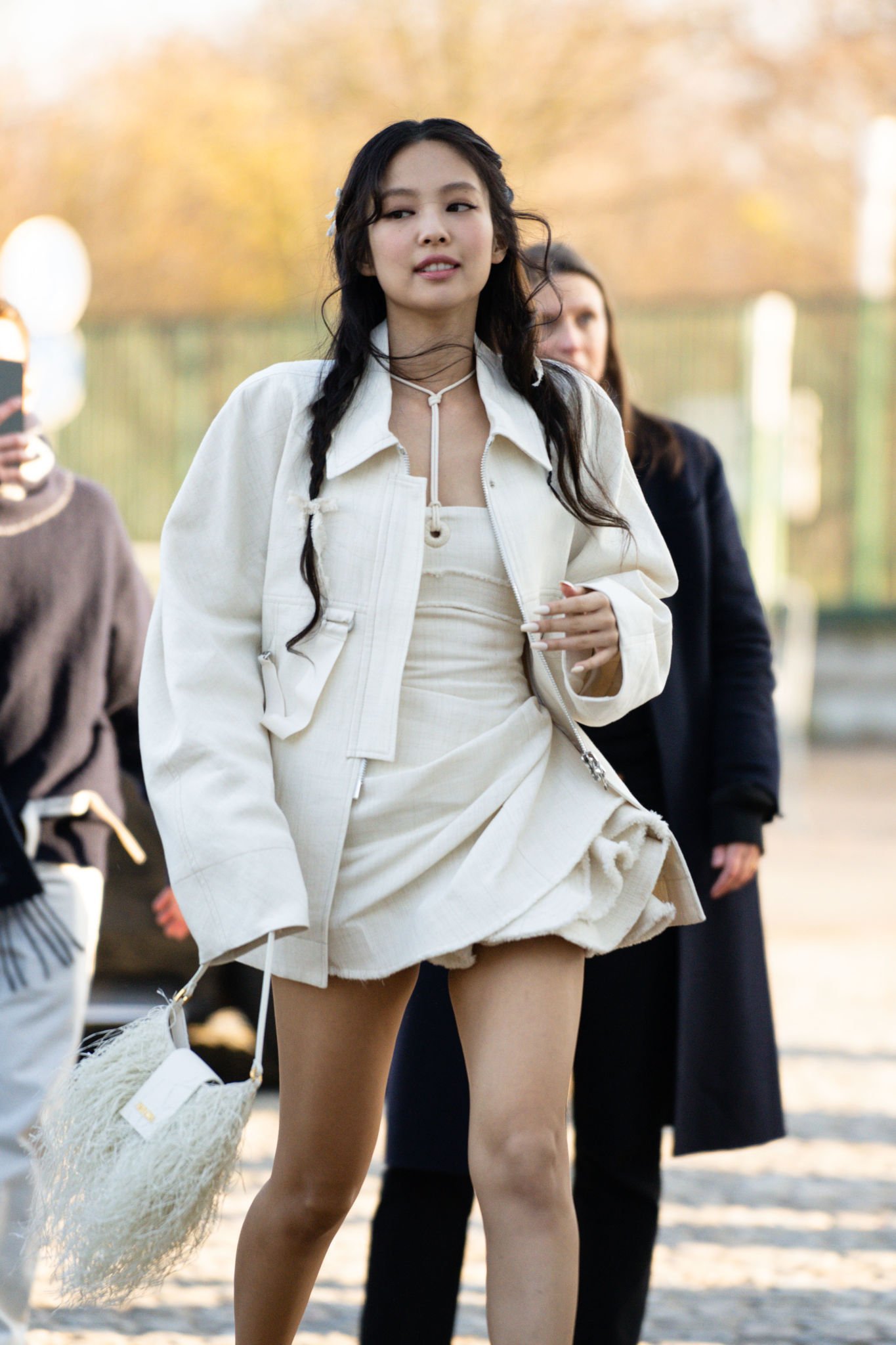 outfit thể thao của Emma Chamberlain 0041