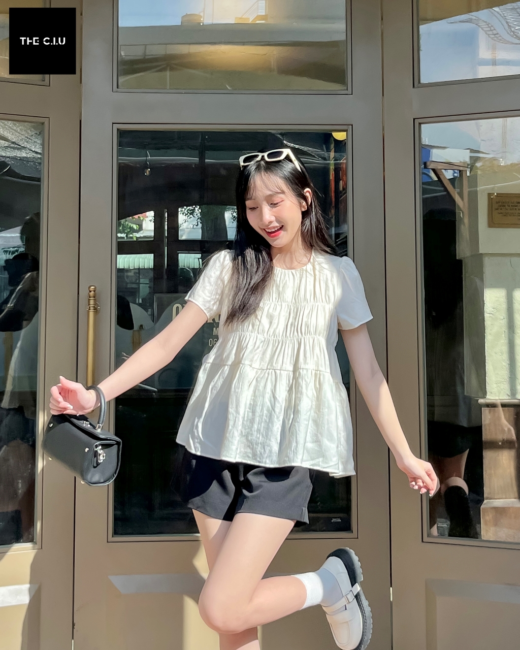 outfit thể thao của IU 0049
