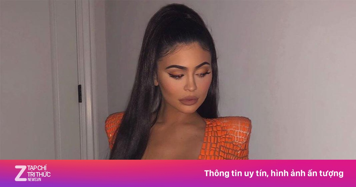 outfit thể thao của Kylie Jenner 0017