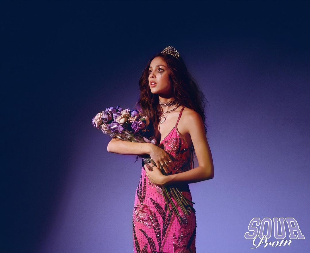 outfit thể thao của Olivia Rodrigo 0039