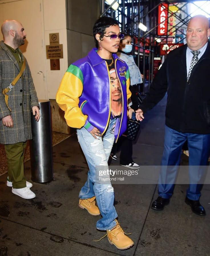 outfit thể thao của Teyana Taylor 0018