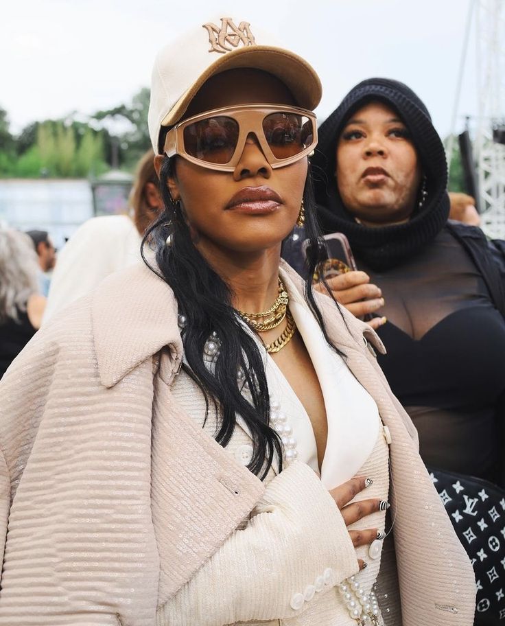 outfit thể thao của Teyana Taylor 0029