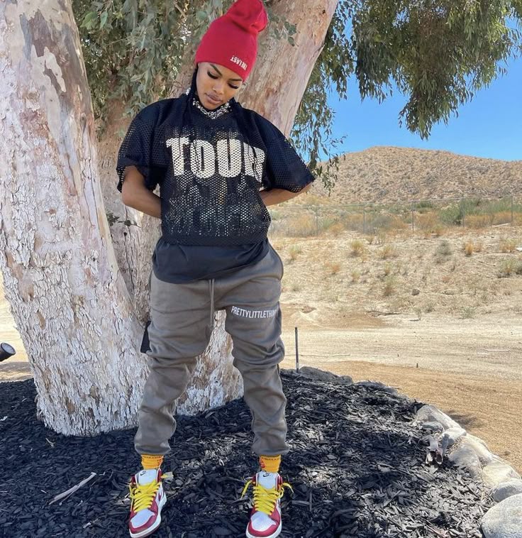 outfit thể thao của Teyana Taylor 0031