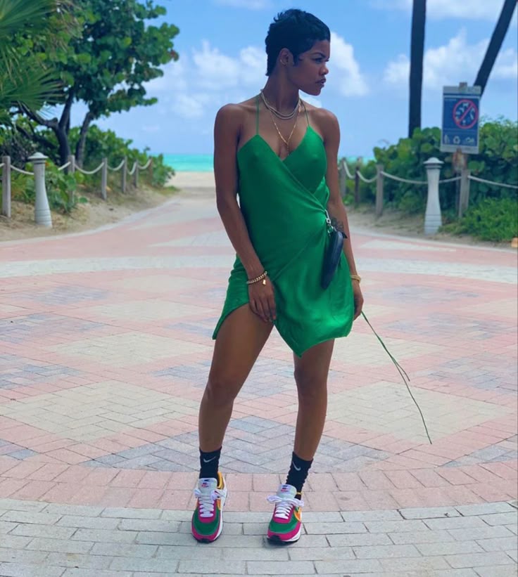outfit thể thao của Teyana Taylor 0035