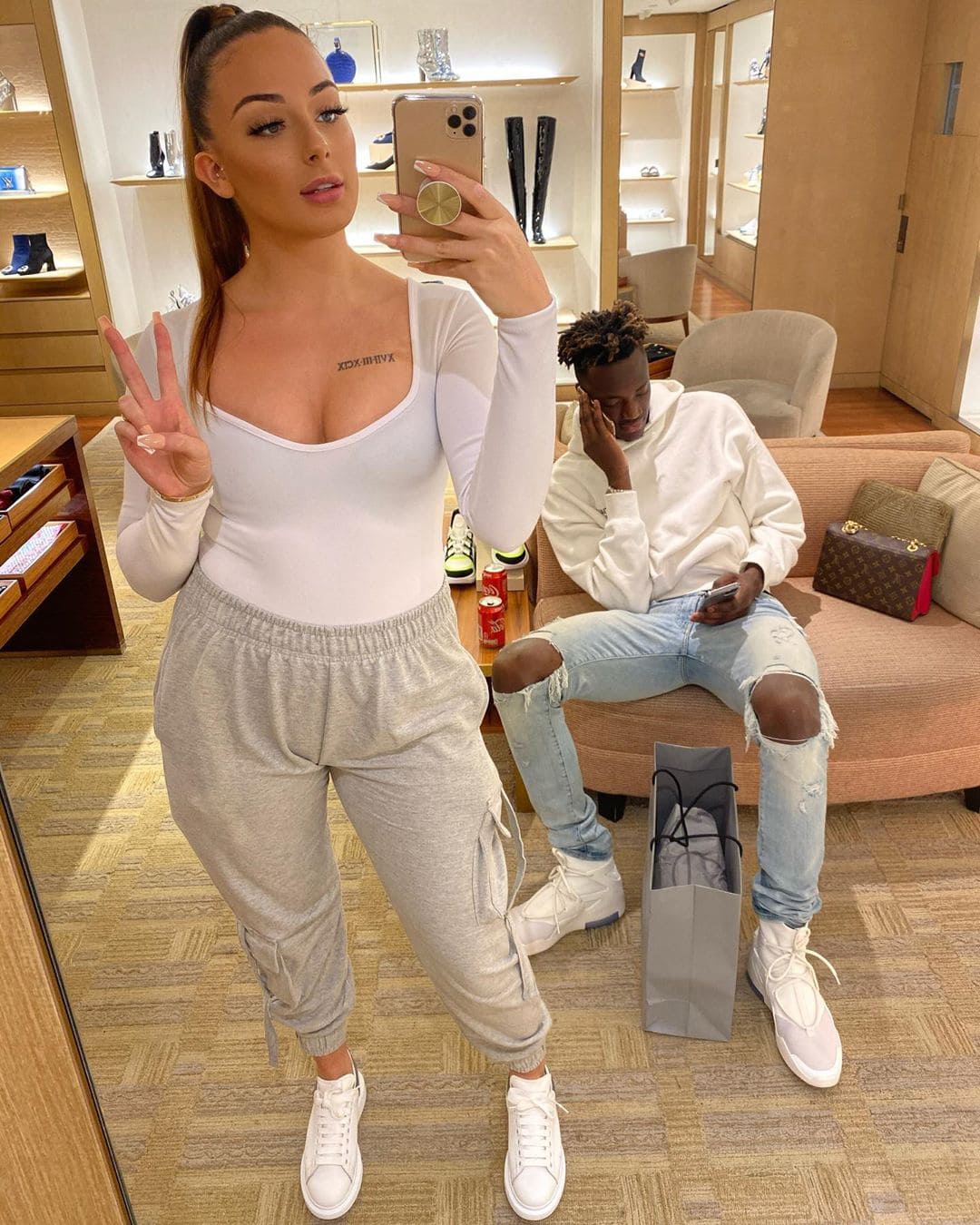 thời trang Tammy Abraham