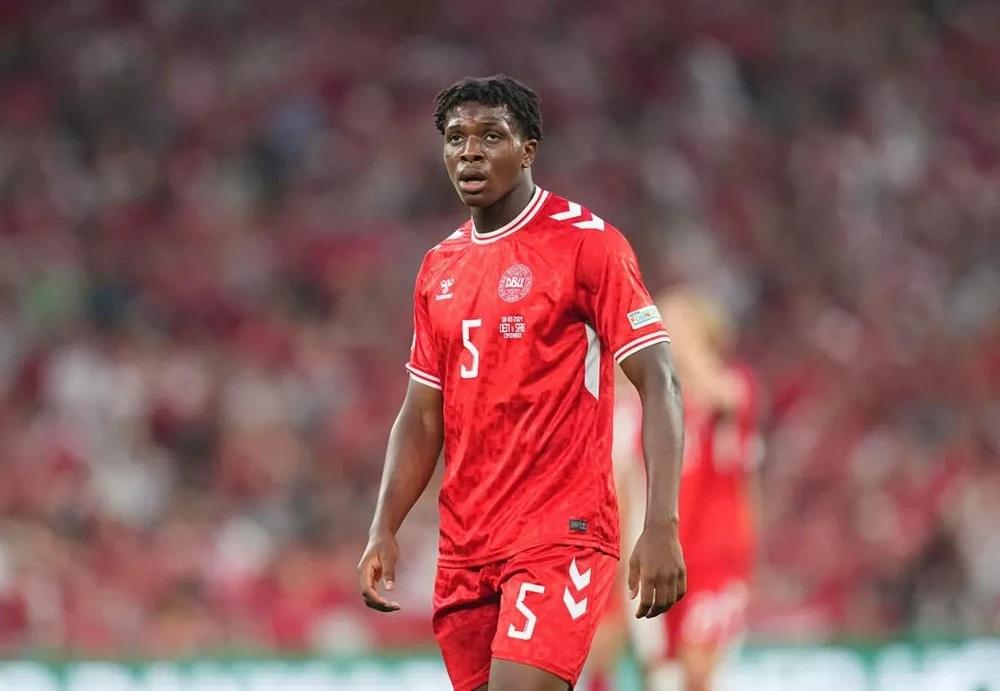 thời trang Andy Robertson 0025