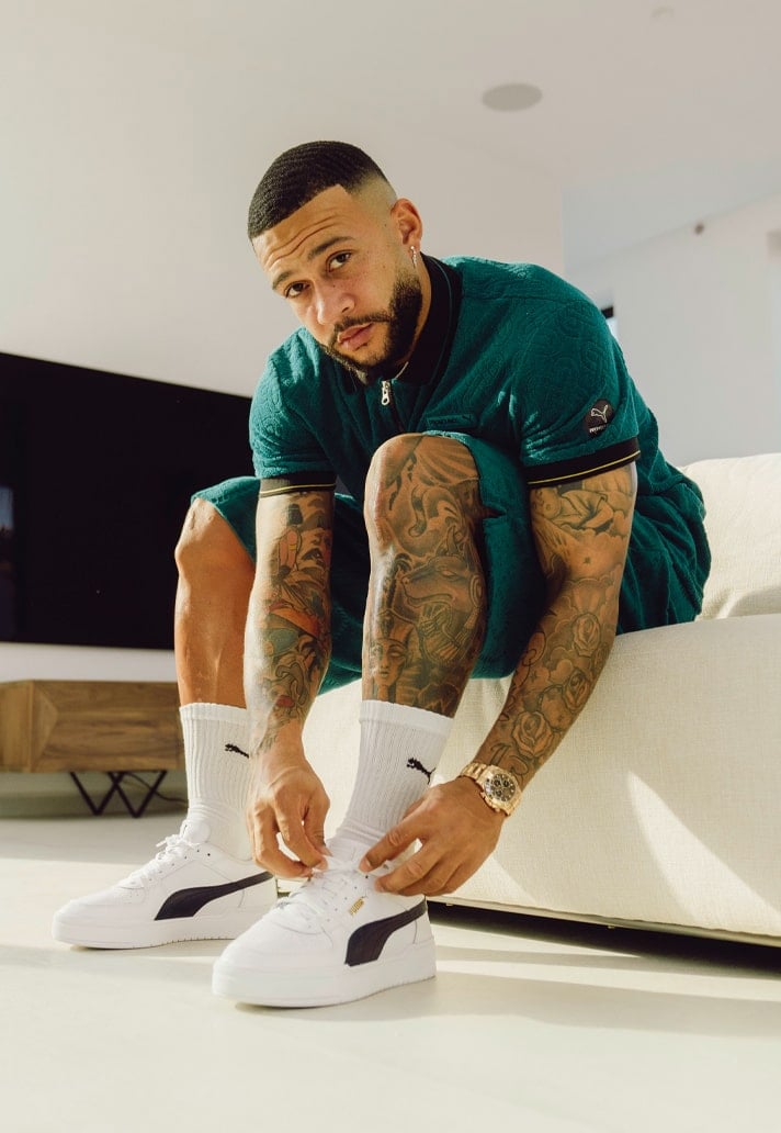 thời trang Memphis Depay
