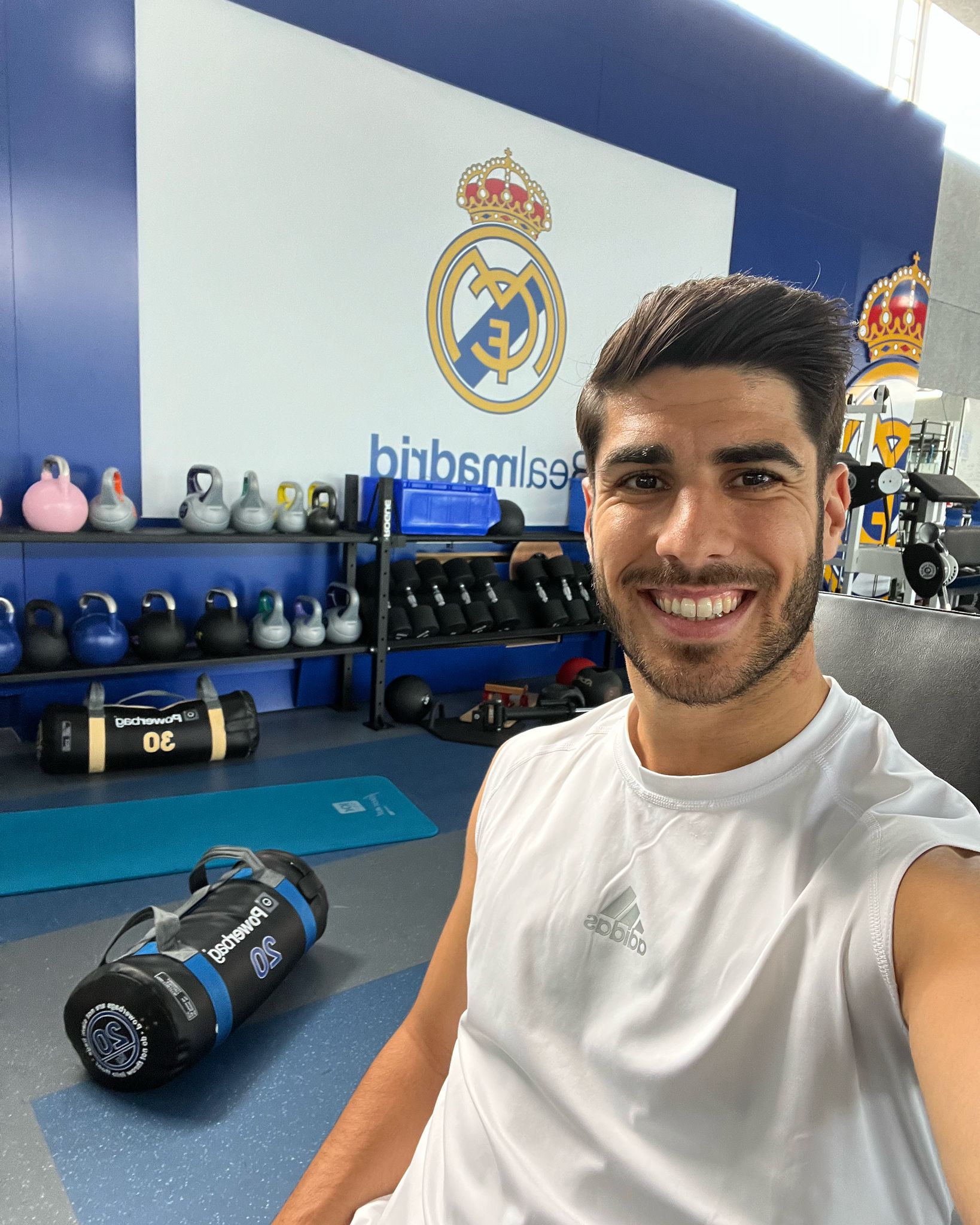 thời trang Marco Asensio 0049