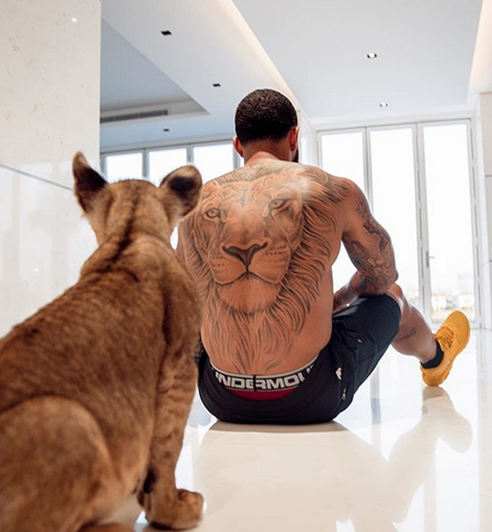 thời trang Memphis Depay 0011
