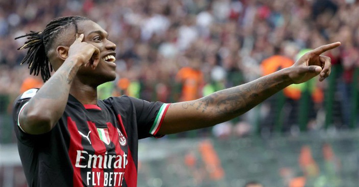 thời trang Rafael Leão 0013