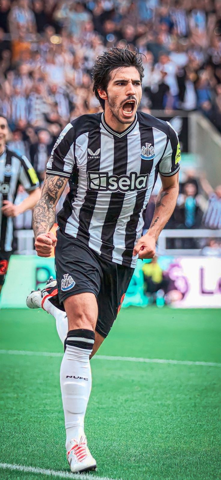thời trang Sandro Tonali 0047