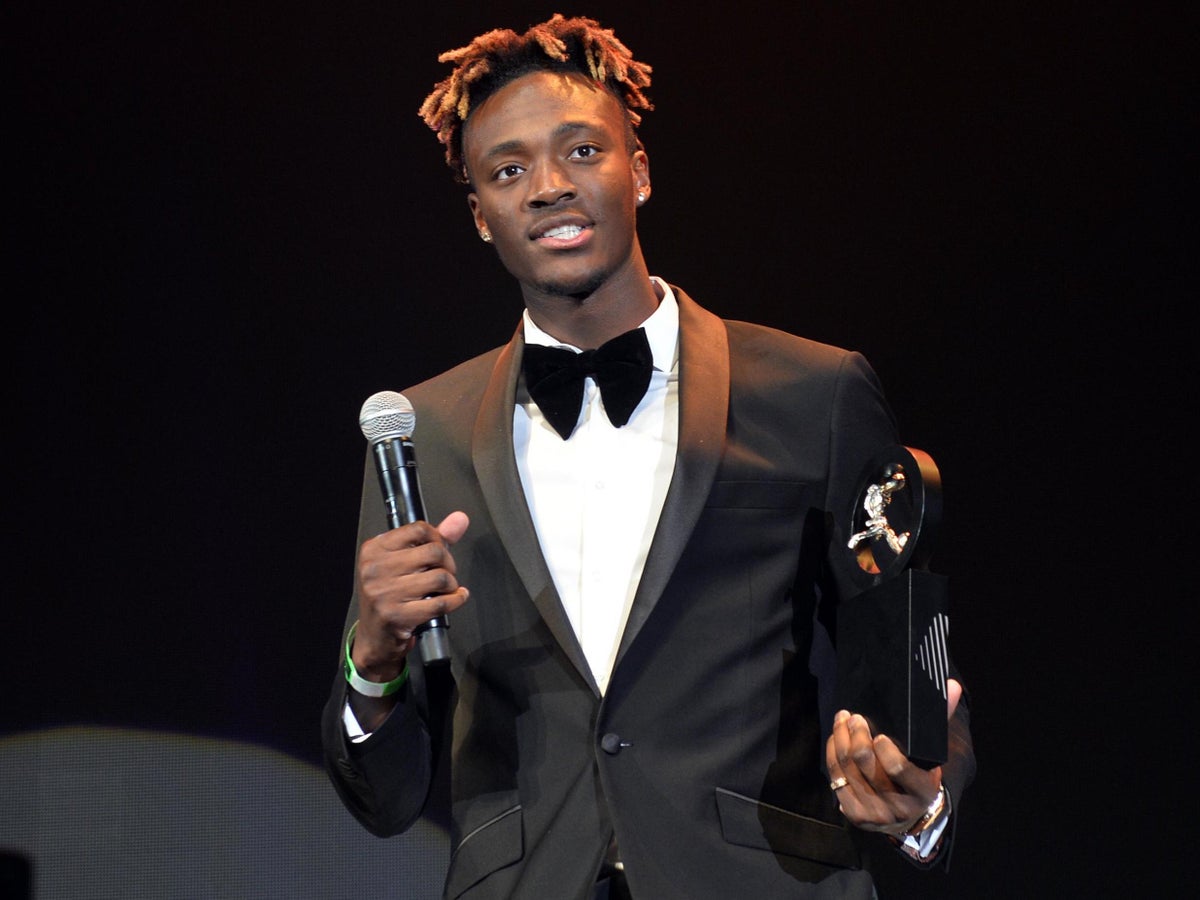 thời trang Tammy Abraham 0010