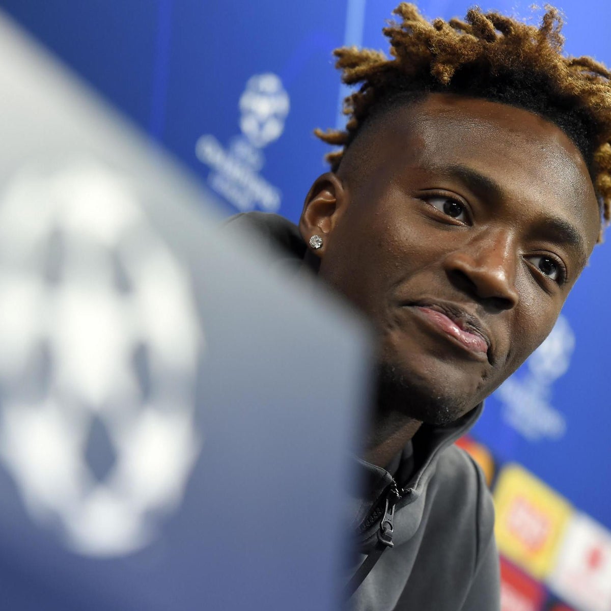 thời trang Tammy Abraham 0022