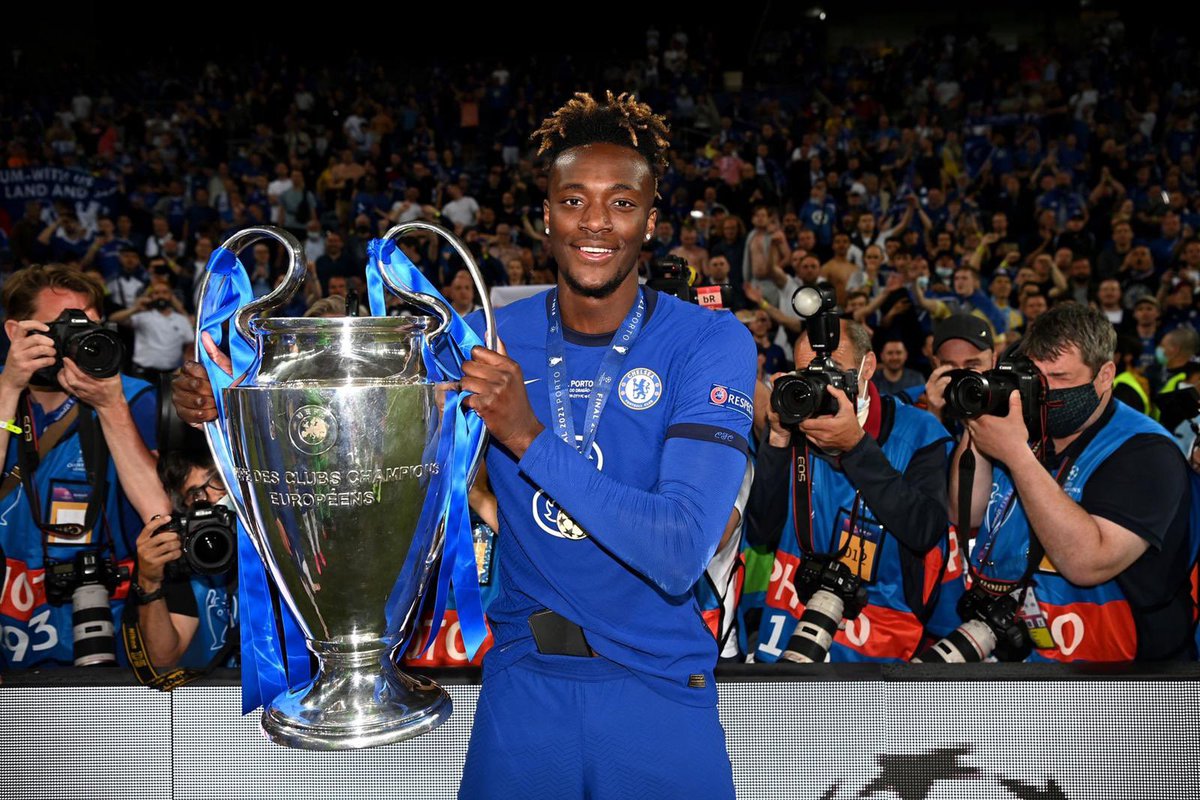 thời trang Tammy Abraham 0027