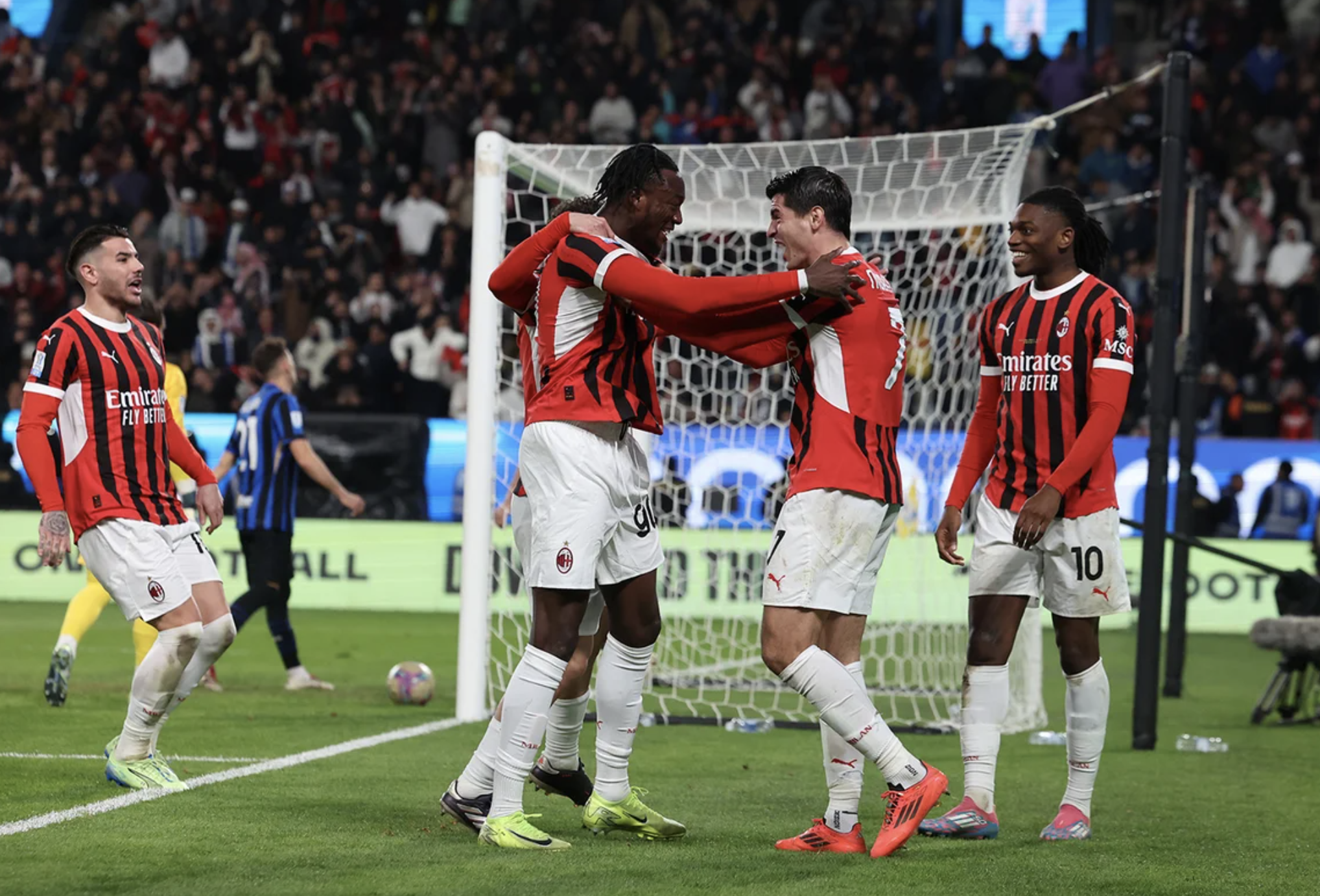 thời trang Tammy Abraham 0048