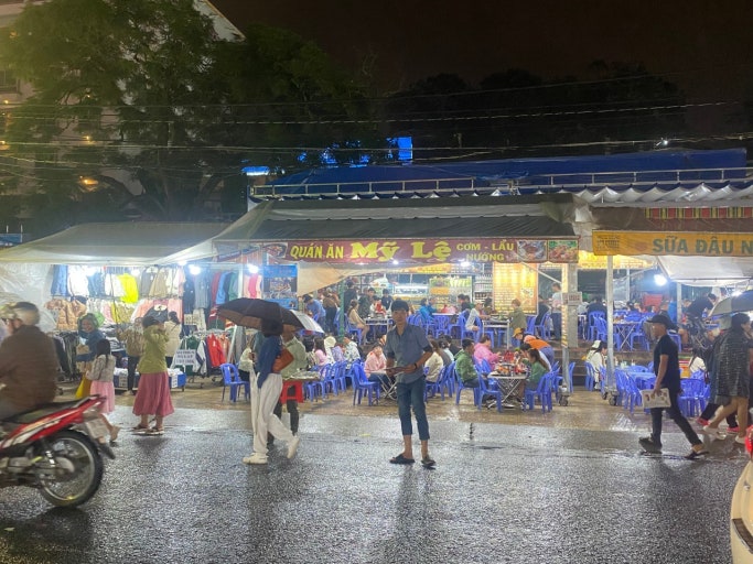 thời trang Diogo Dalot