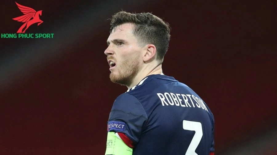 thời trang Andy Robertson